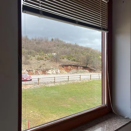 Stari Bagrem Tvrdimici Θέρετρο *