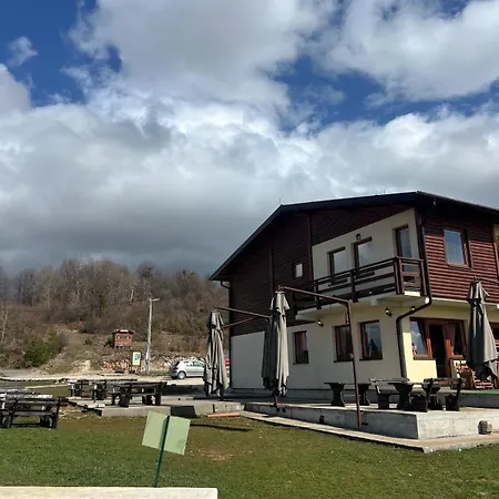 Stari Bagrem Tvrdimici Resort *